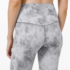 Diamond Dye 25’ Align leggings!